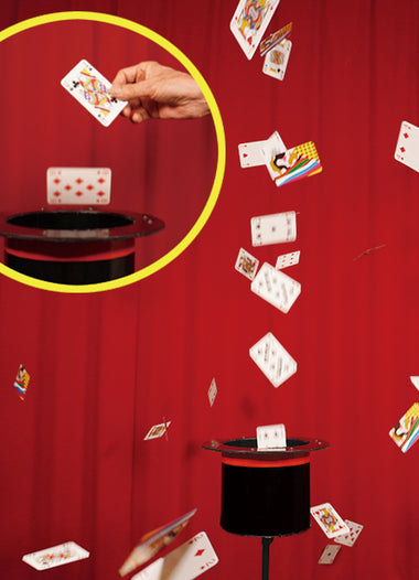 A SET of FOUNTAIN CARD & FANNING DECK (w/Stand)